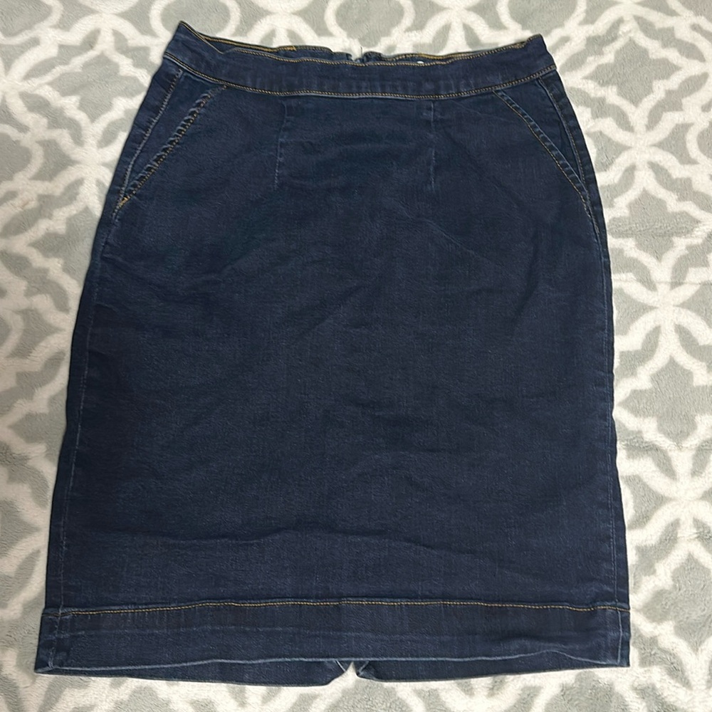 Jean skirt- size 6 regular